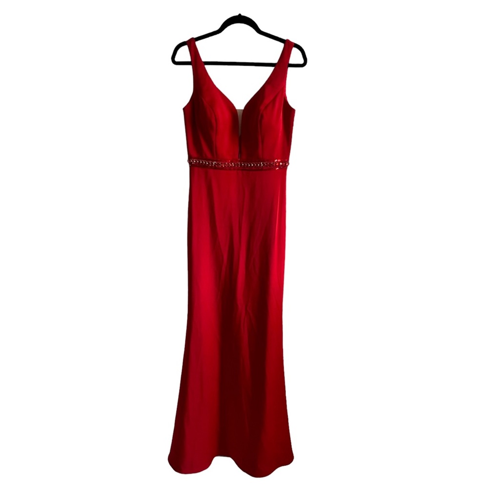 Elegant Jewel Waisted Dancing Queen Evening Gown